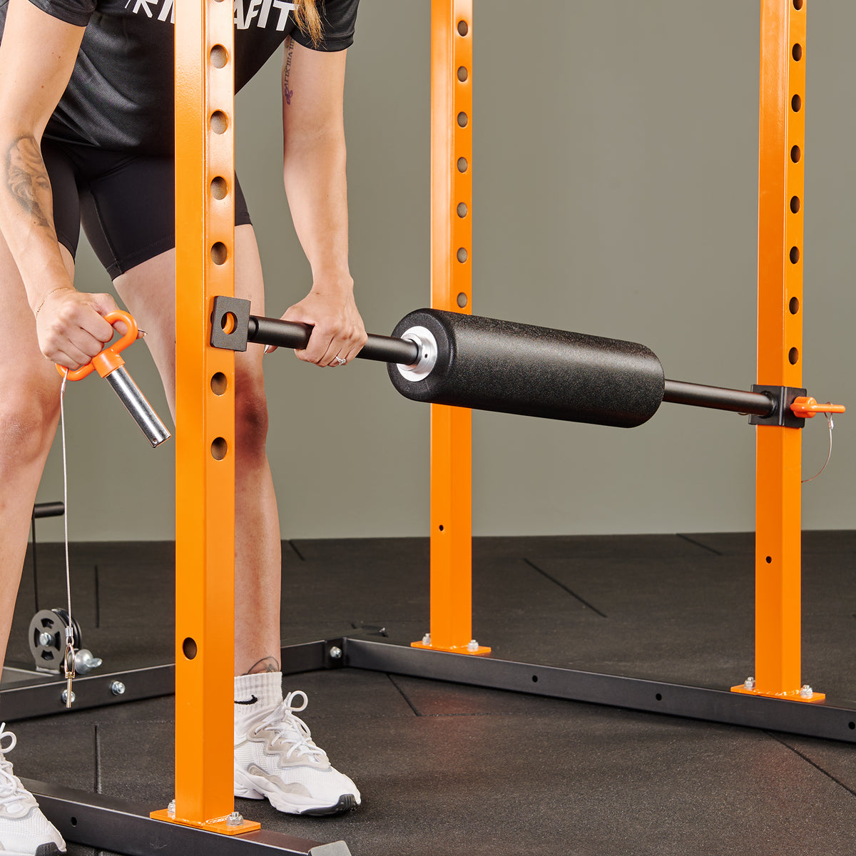 Mirafit M100 Leg Holder Bar